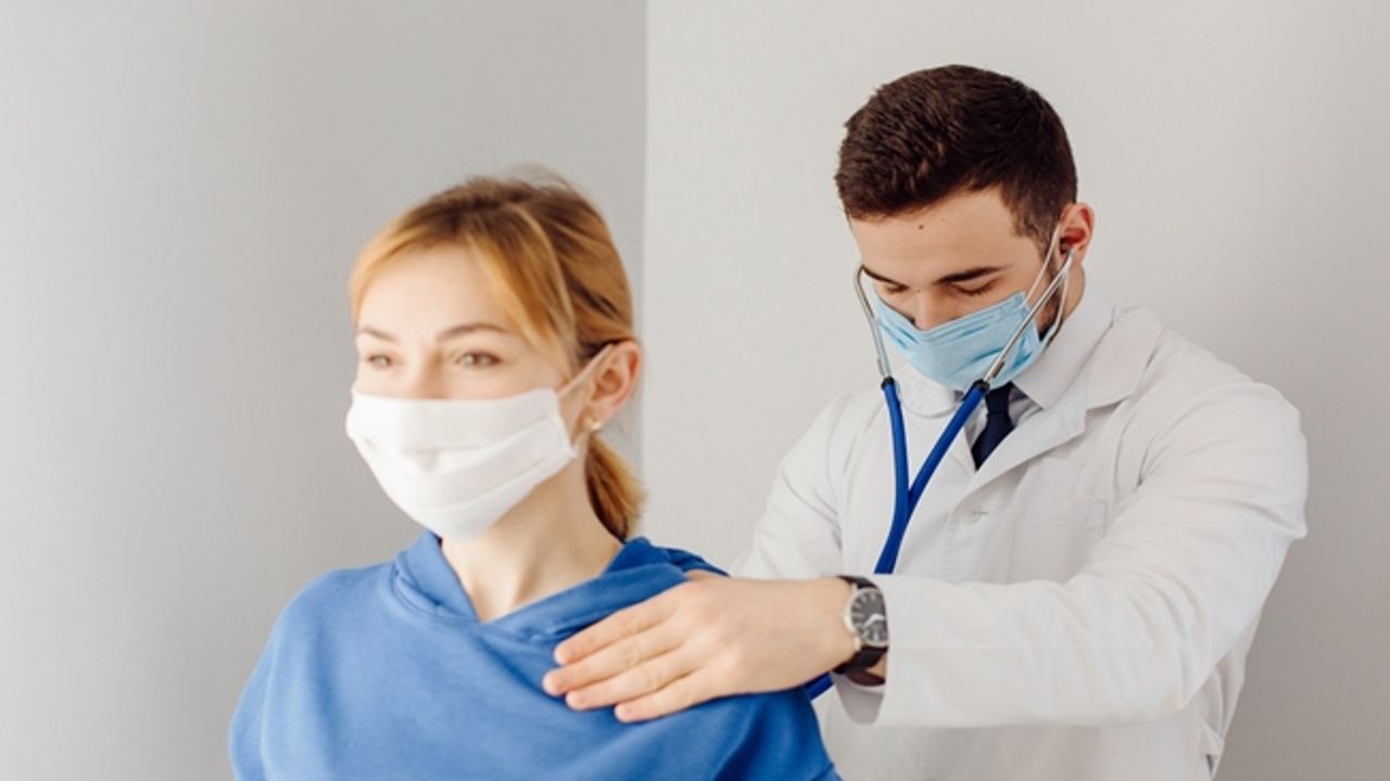 COVİD-19 HASTALIĞI  BELİRTİLERİNİZ VARSA SAKIN  İŞE GİTMEYİN!