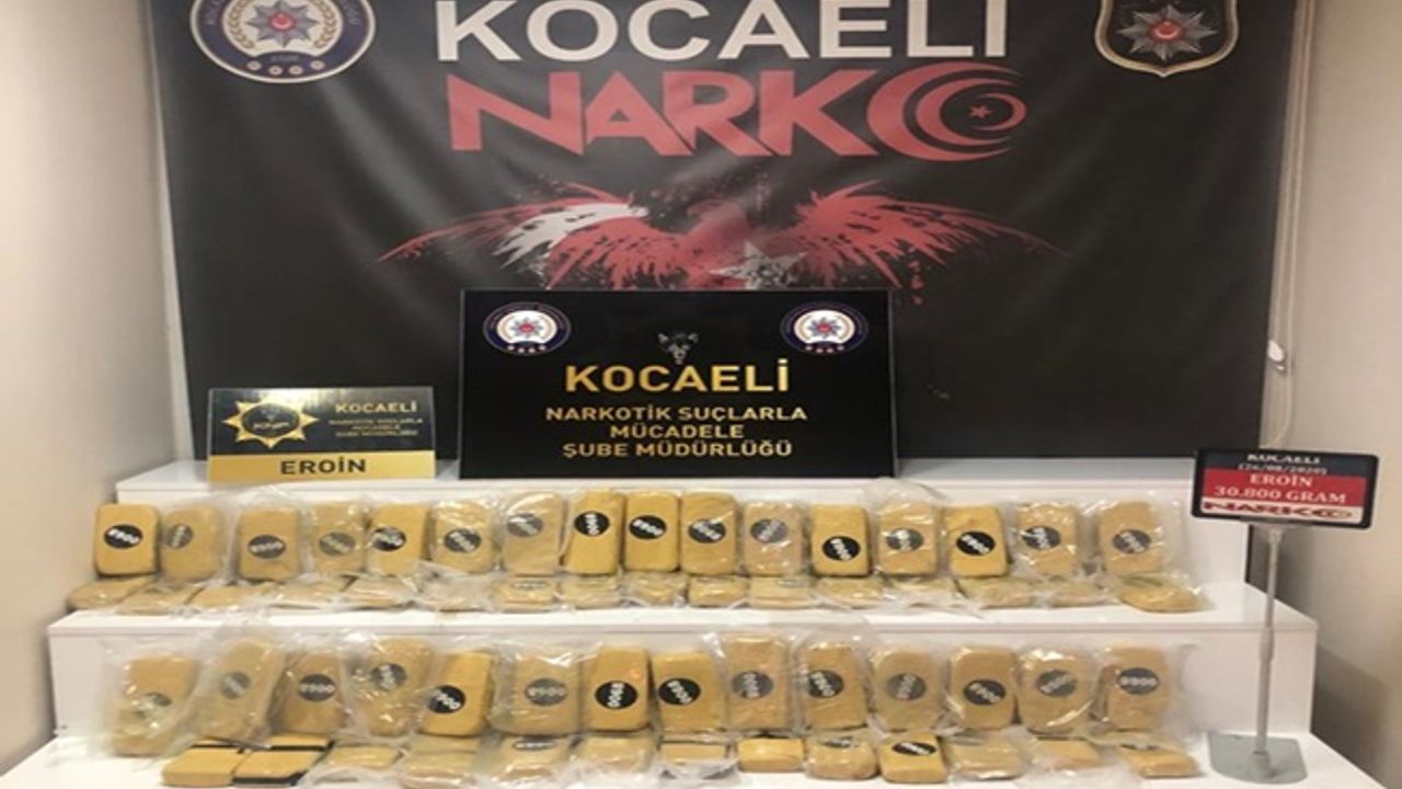 Yolcu otobüsünden  30 kilo 800 gram eroin ele geçirildi
