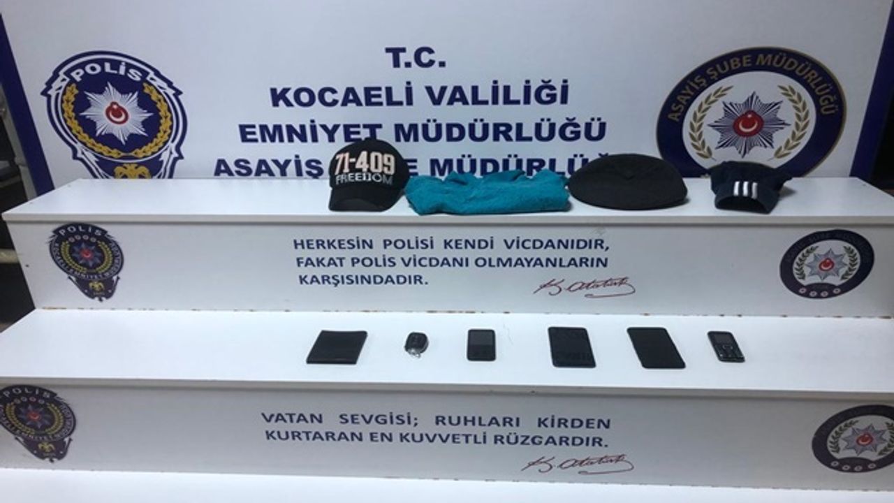 Kendilerine polis ve savcı süsü vererek dolandırıcılık yapan 2 kişi yakalandı
