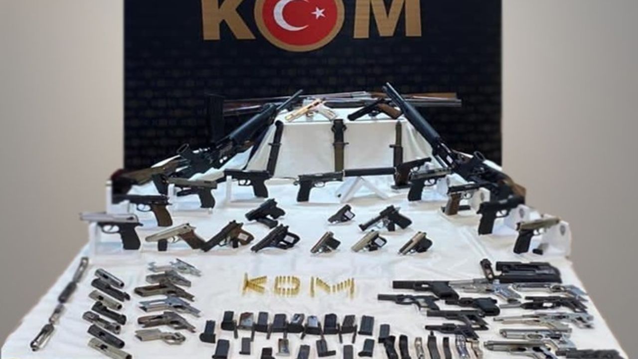 Kocaeli'de büyük silah kaçakçılığı operasyonu ! 24 gözaltı