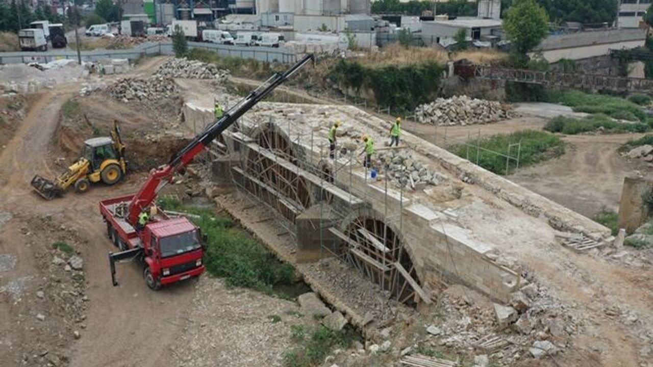 Dilovası'ndaki tarihi köprü restore ediliyor 