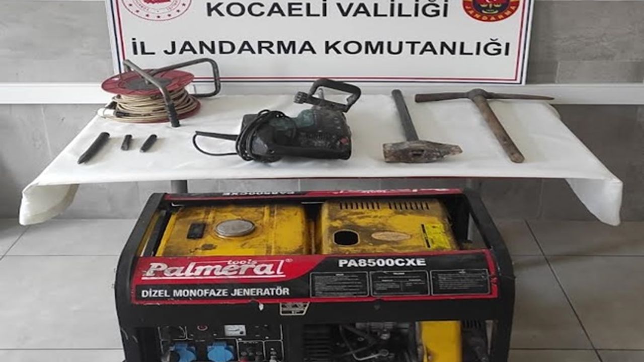 Kocaeli'de  izinsiz kazı yapan 5 kişi yakalandı