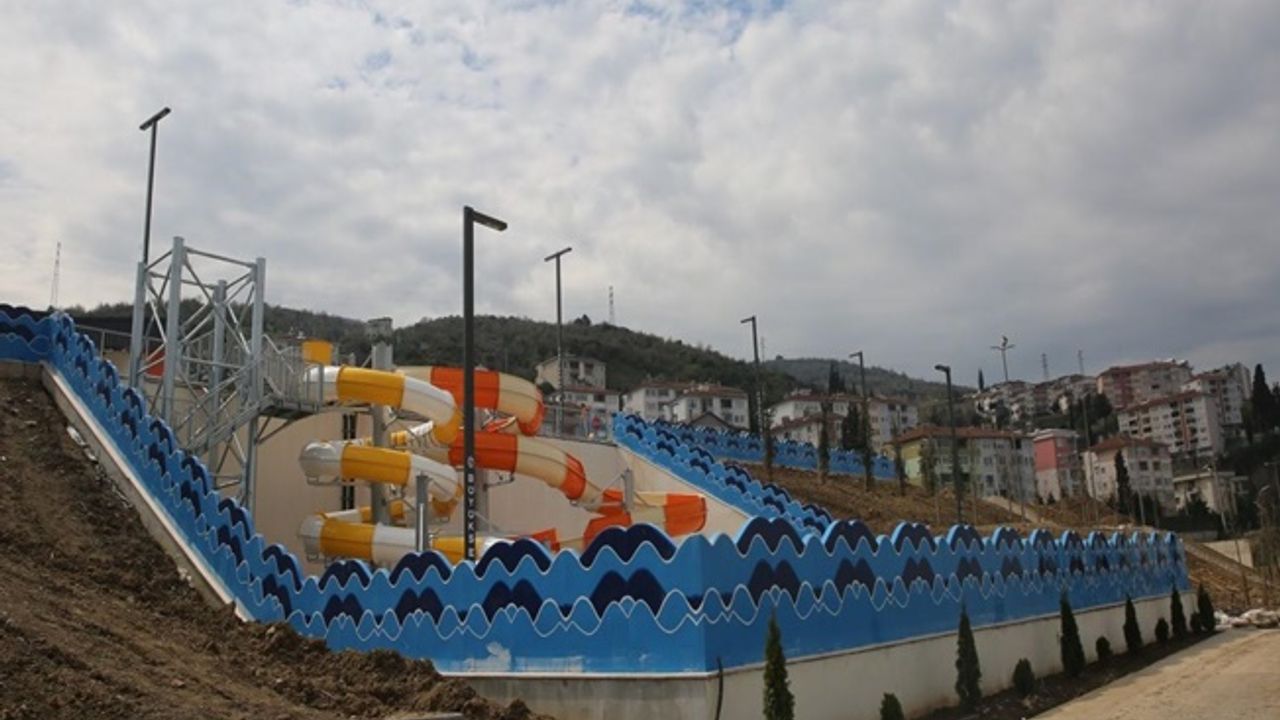 Çift kaydıraklı aquapark yaza hazırlanıyor