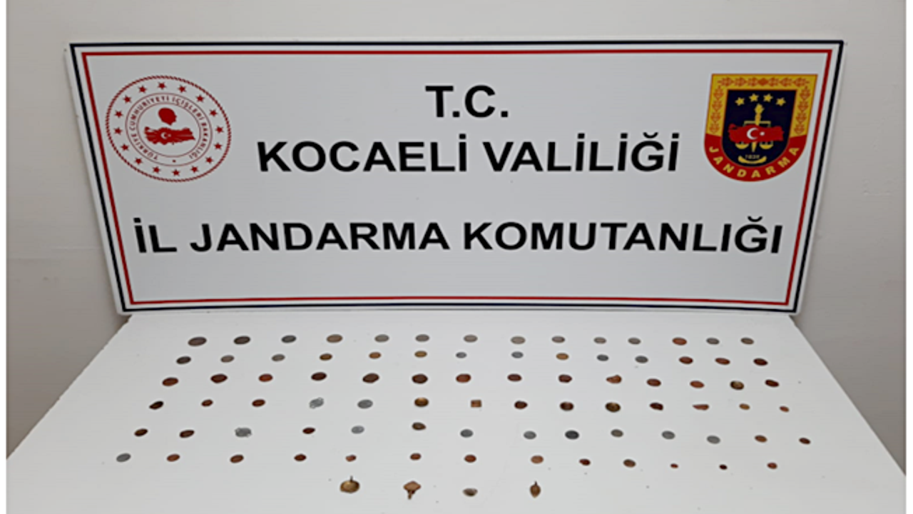Üzerindeki tarihi eserler ile jandarmaya yakalandı!