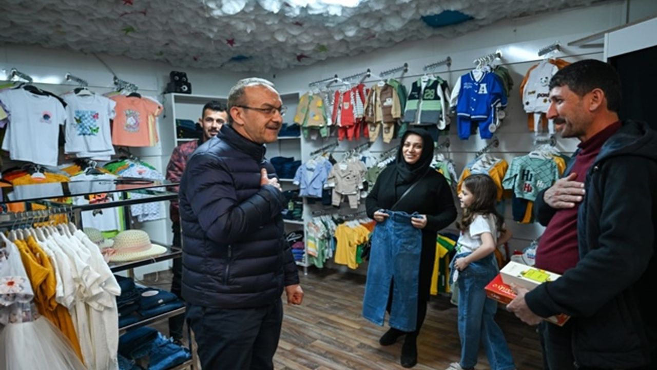 Vali Yavuz, Ramazan Bayramını afetin merkezi Kahramanmaraş'ta geçiriyor