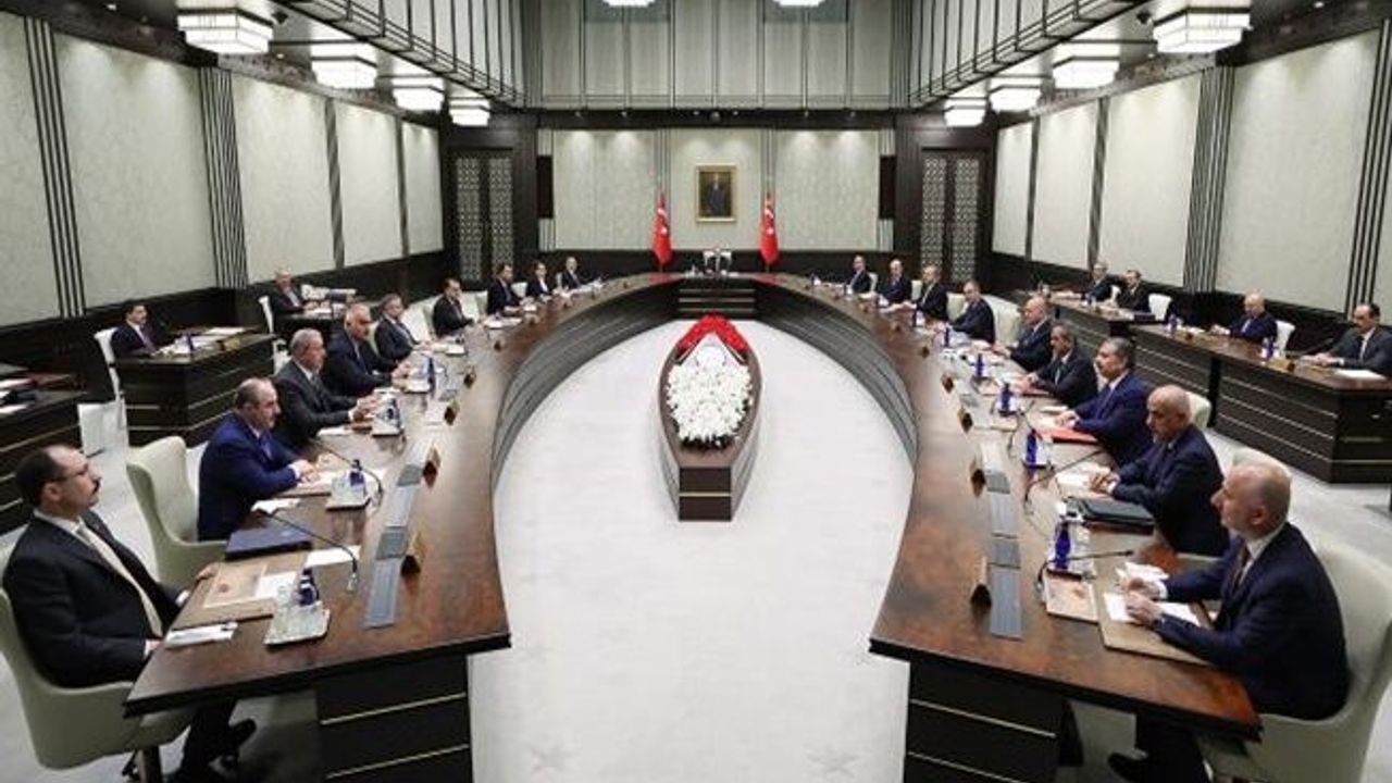 Erdoğan'ın seçim zaferi sonrası gözler yeni kurulacak Kabine'de! İşte adı geçen isimler