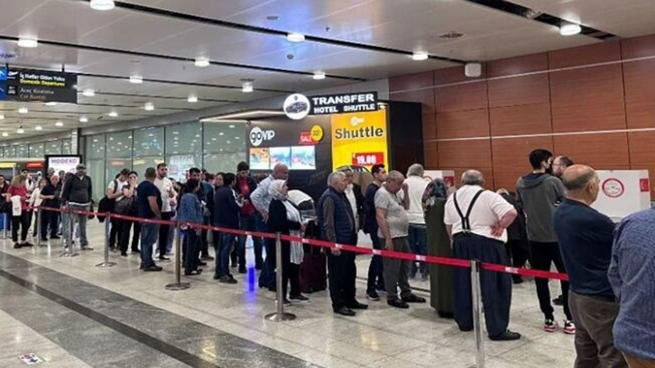 Sabiha Gökçen'de oy kullanma işlemi sürüyor