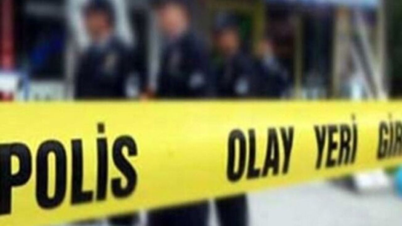Çocuk parkında silahlı kavga 2 yaralı!