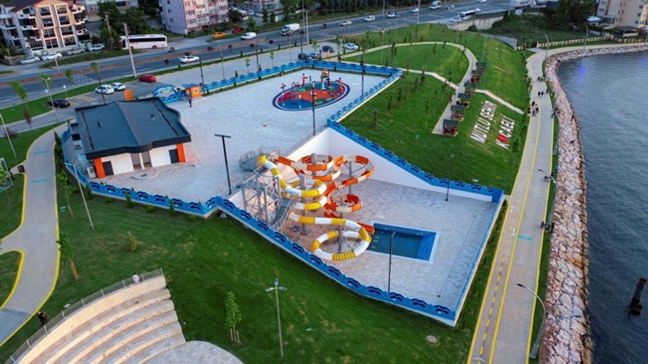 Gölcük Aquapark tamam sıra açılışta