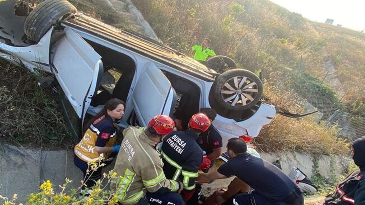 Bursa'da otoyolda trafik kazası: 5 yaralı