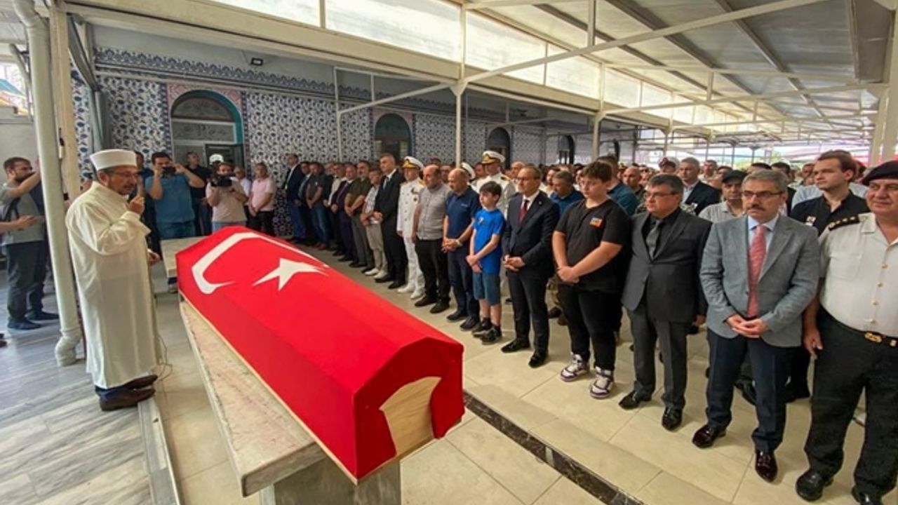 Gölcük Kaymakamı son yolculuğuna uğurlandı