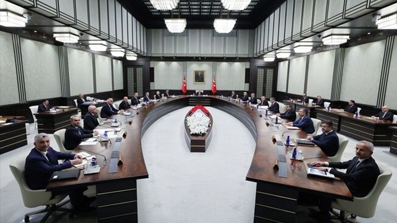 Kabine bugün yoğun gündemle toplanıyor