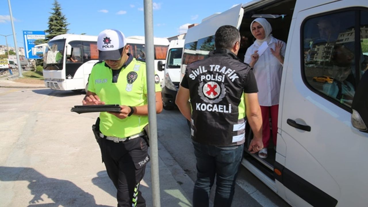 Kocaeli'de kurallara uymayan servis araçlarına ceza!