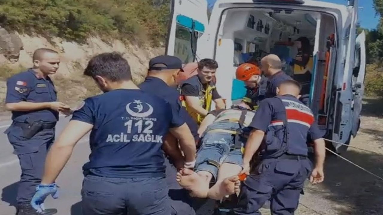 Uçuruma düşen vatandaşı Büyükşehir İtfaiyesi kurtardı