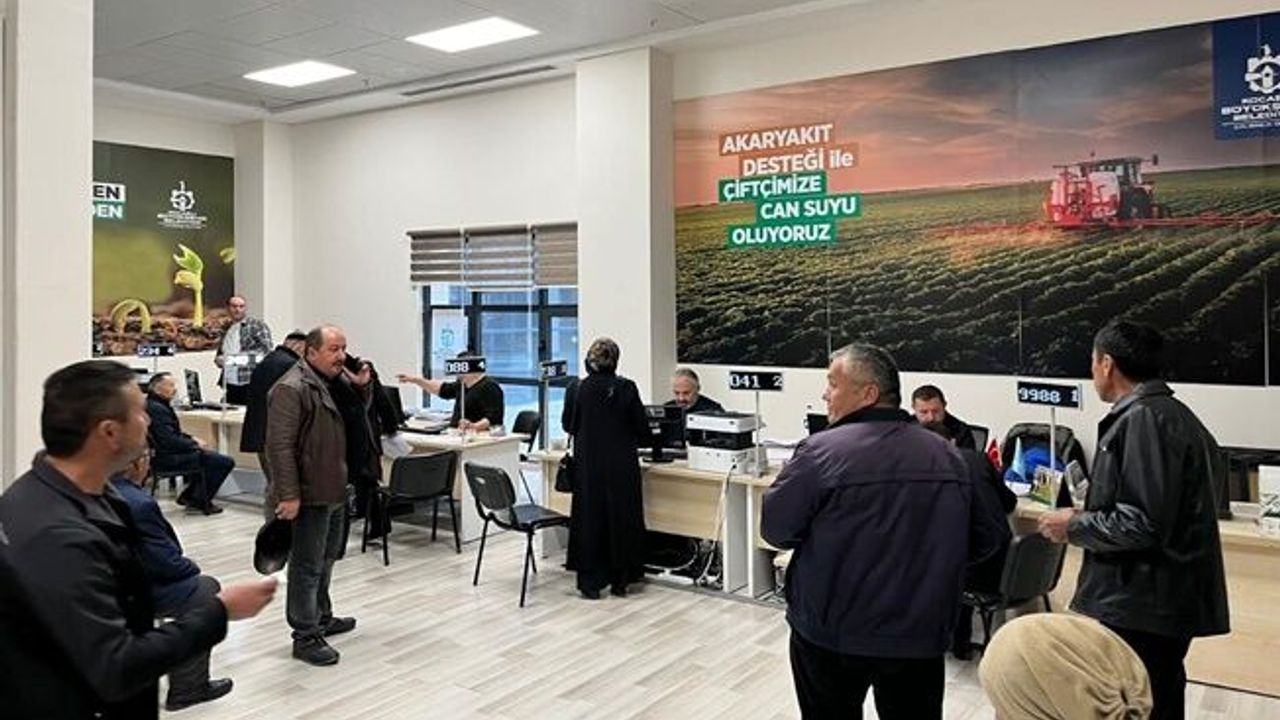 Büyükşehir’in gübre desteğine üreticilerden yoğun ilgi