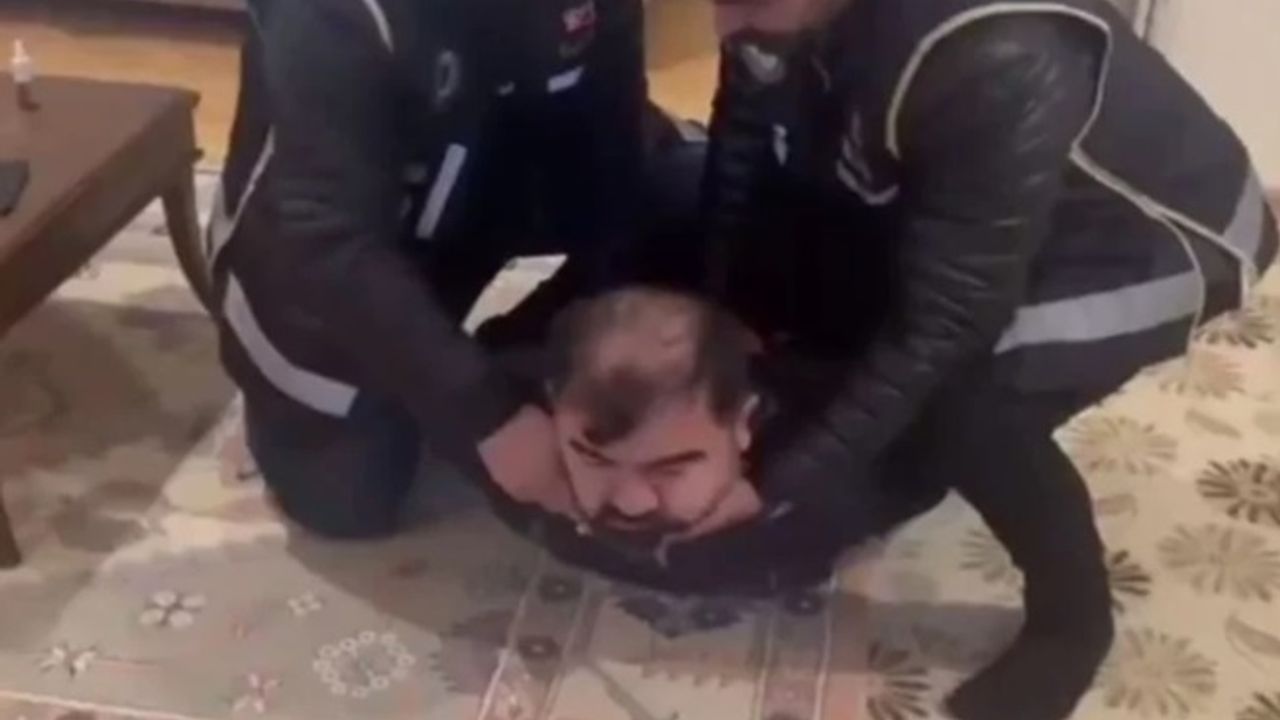 Interpol'ün aradığı 42 kişi 'Kafes'lendi!