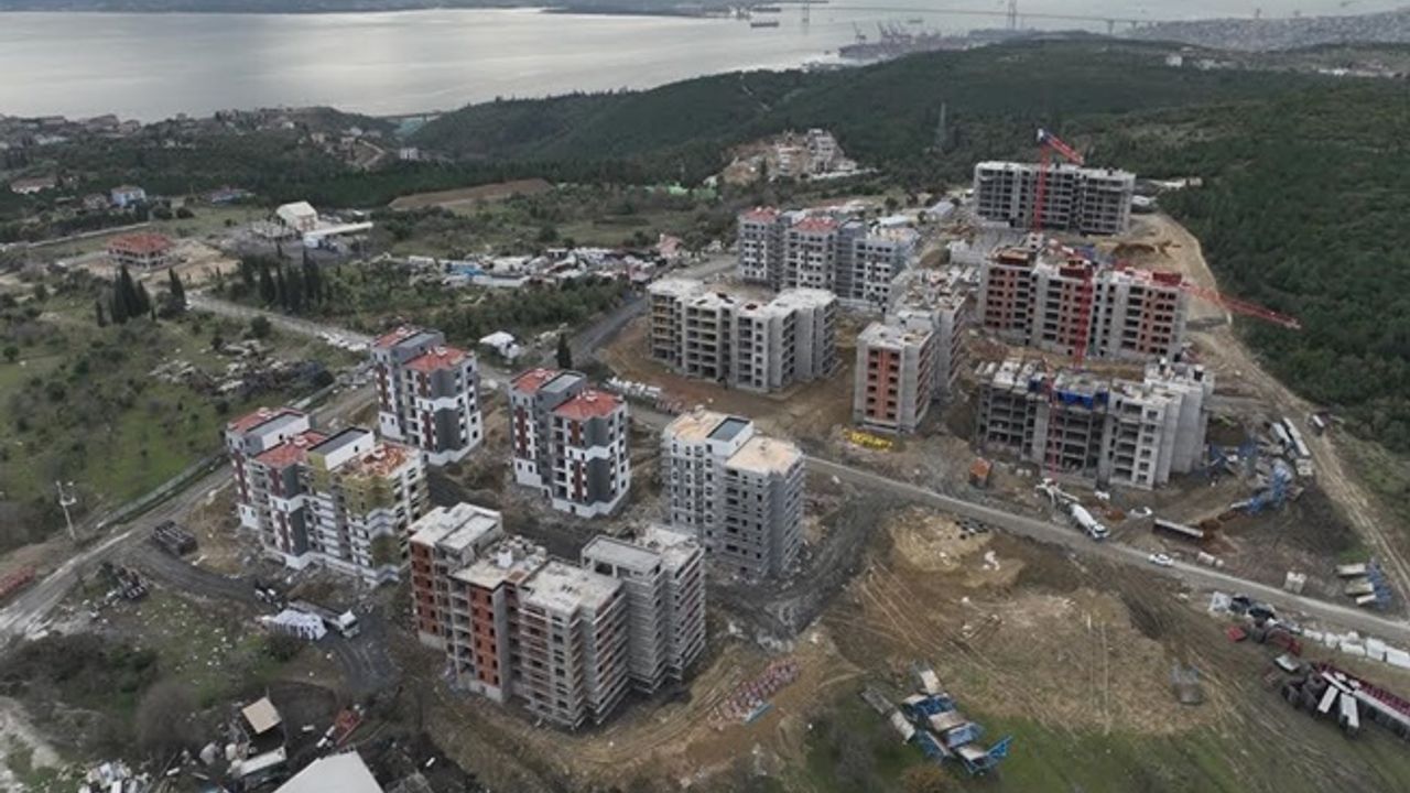 Tavşancıl TOKİ Konutları Hızla Yükseliyor 