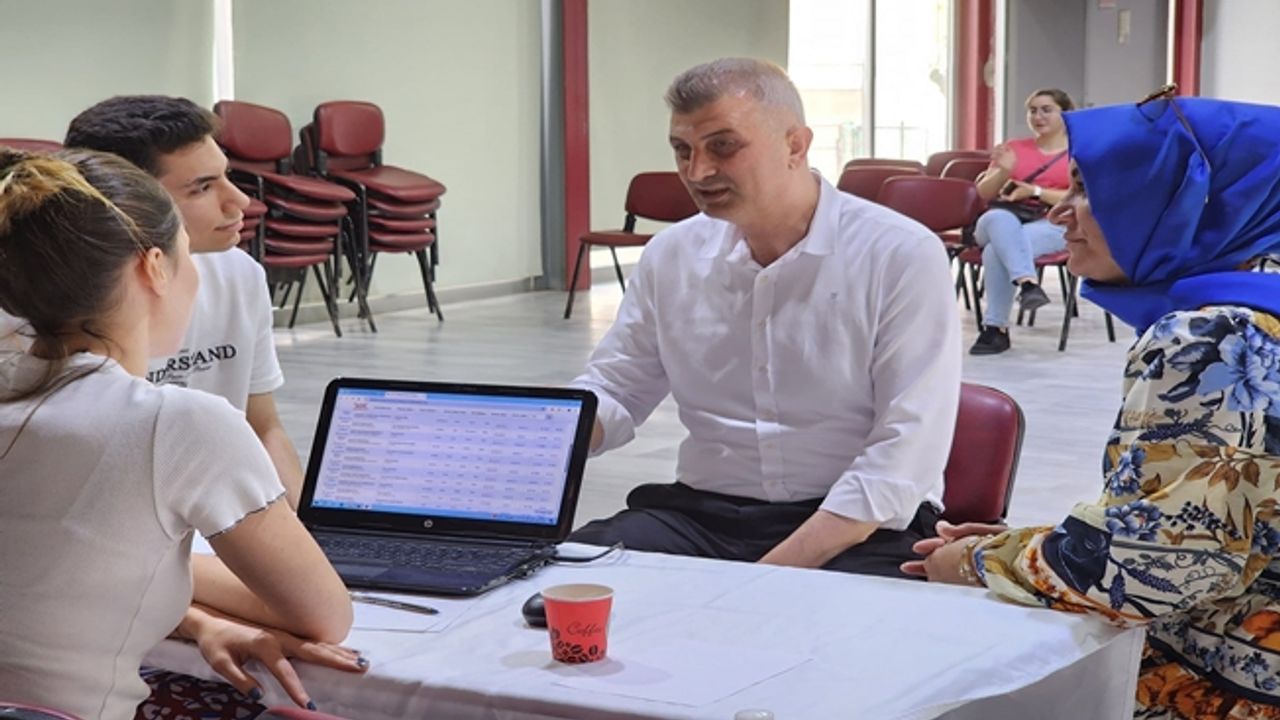Gölcük Belediyesi Üniversite Tercih Merkezi 2 Ağustos'a Kadar Açık Olacak