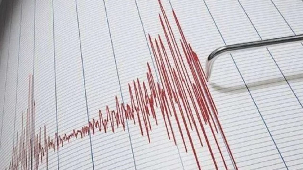 Japonya'da  7.1 büyüklüğünde deprem meydana geldi