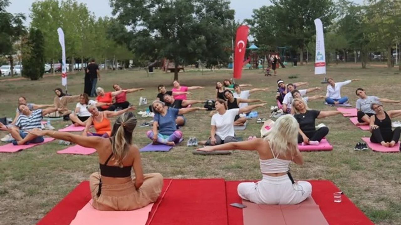 İzmitliler yoga ile 'Nefes Al'dı