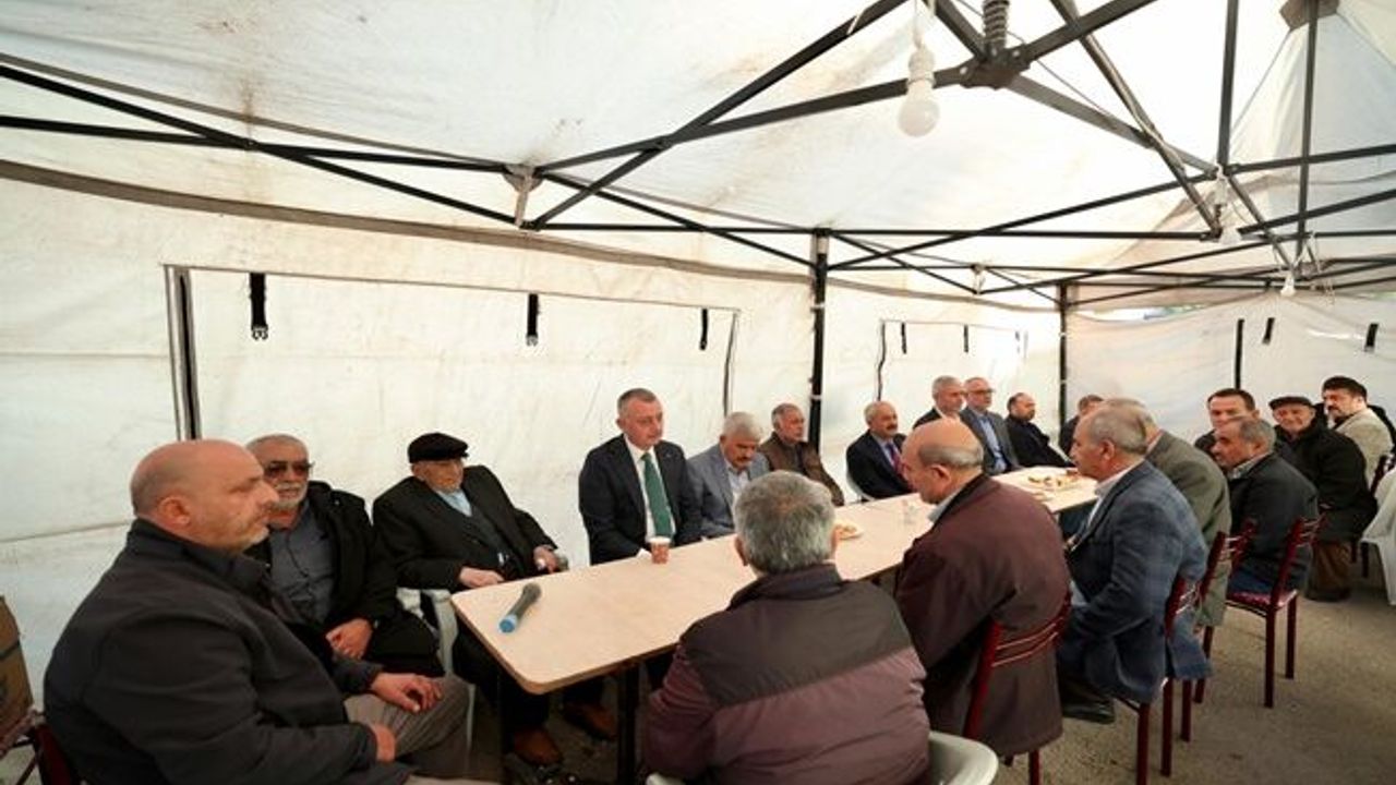 Büyükakın, doğalgaz patlamasından etkilenen vatandaşları ziyaret etti