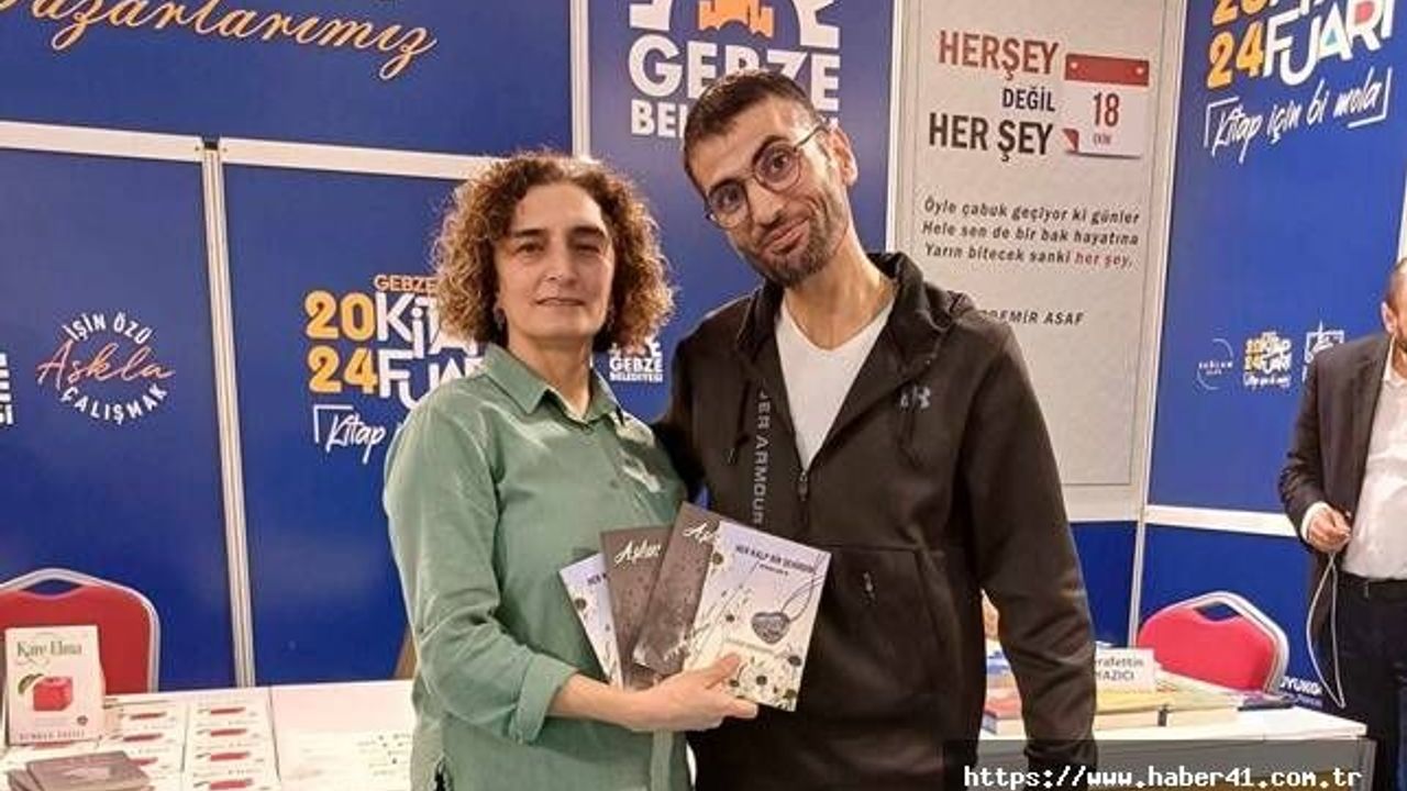 Gebze kitap fuarında  Yazar Eyüp Yelgen'e yoğun ilgi