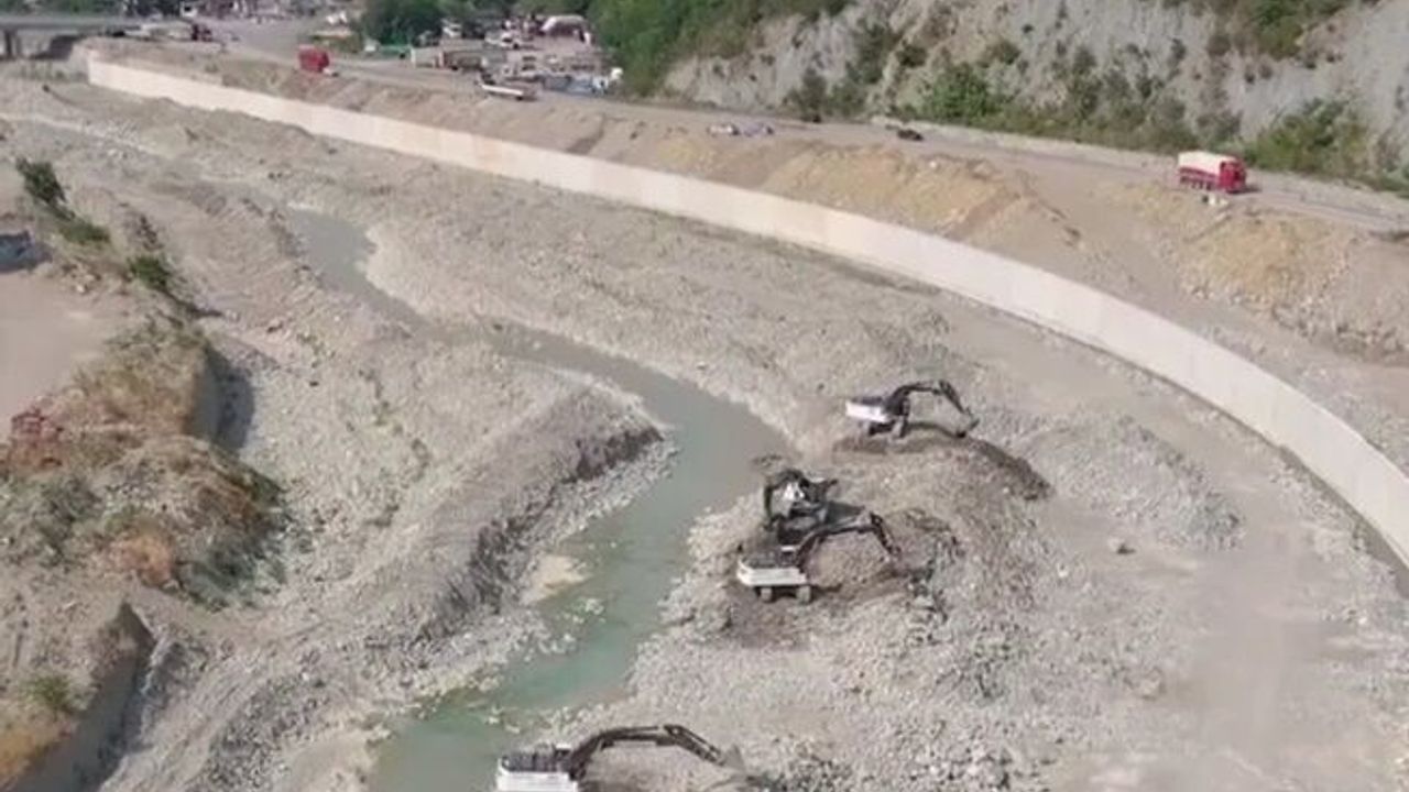 Karadeniz'in riskli illerinde ıslah çalışmaları sürüyor