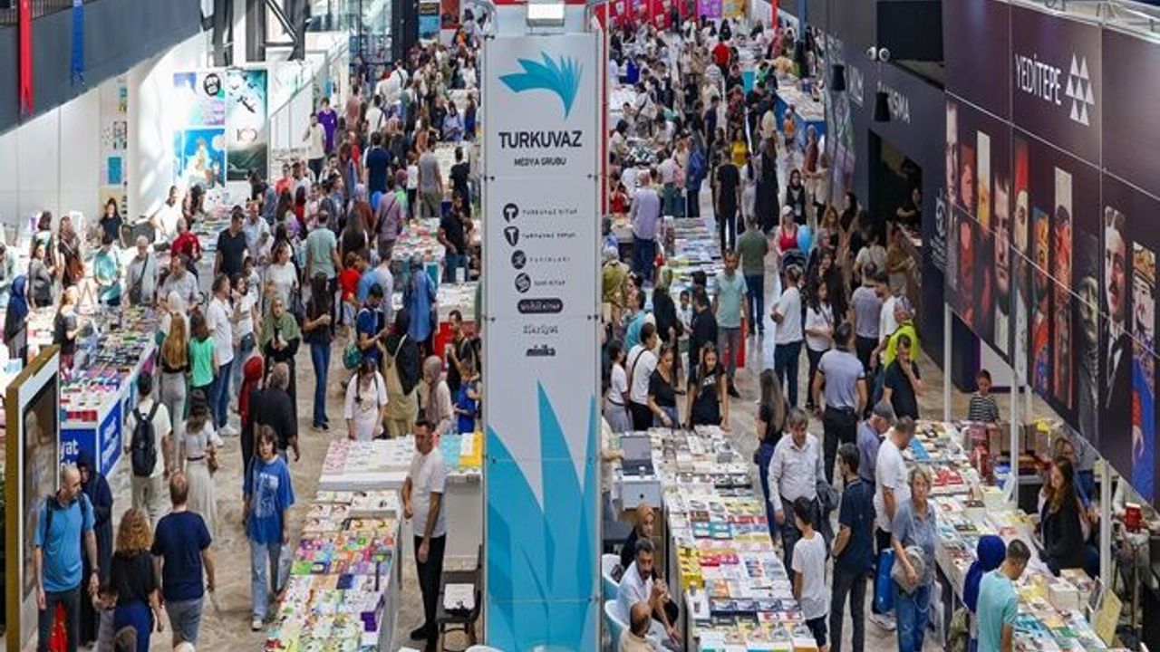 Kitap Fuarına hafta sonunda 282 bin ziyaretçi