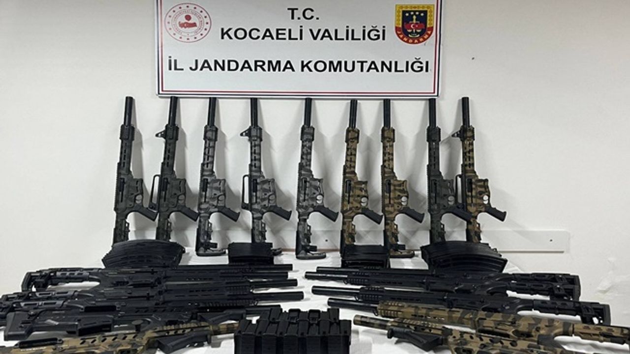 Jandarma'nın baskınında evden cephanelik çıktı!