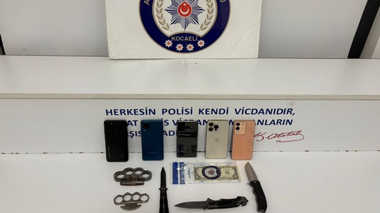 Sokak ortasında gasp yapan 3 kişi tutuklandı