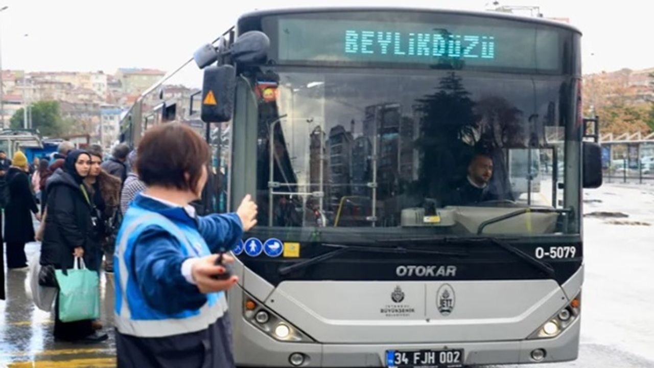 İETT'de ilk kadın metrobüs denetim amiri iş başında