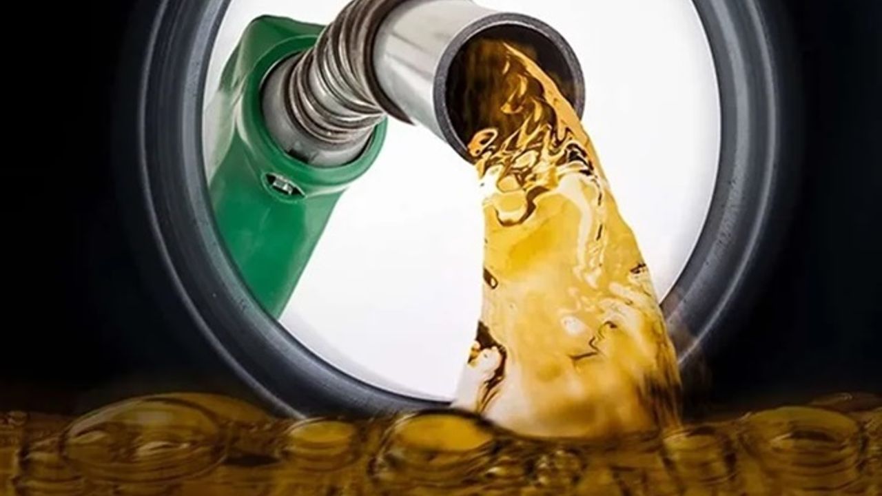 Benzine salı günü büyük zam geliyor