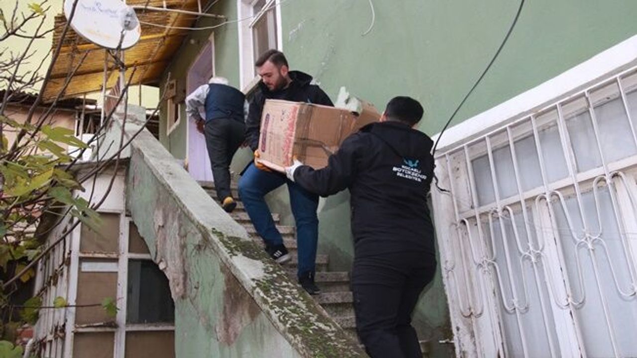 Büyükşehir’in kış desteği soba yardımı ile sürüyor!