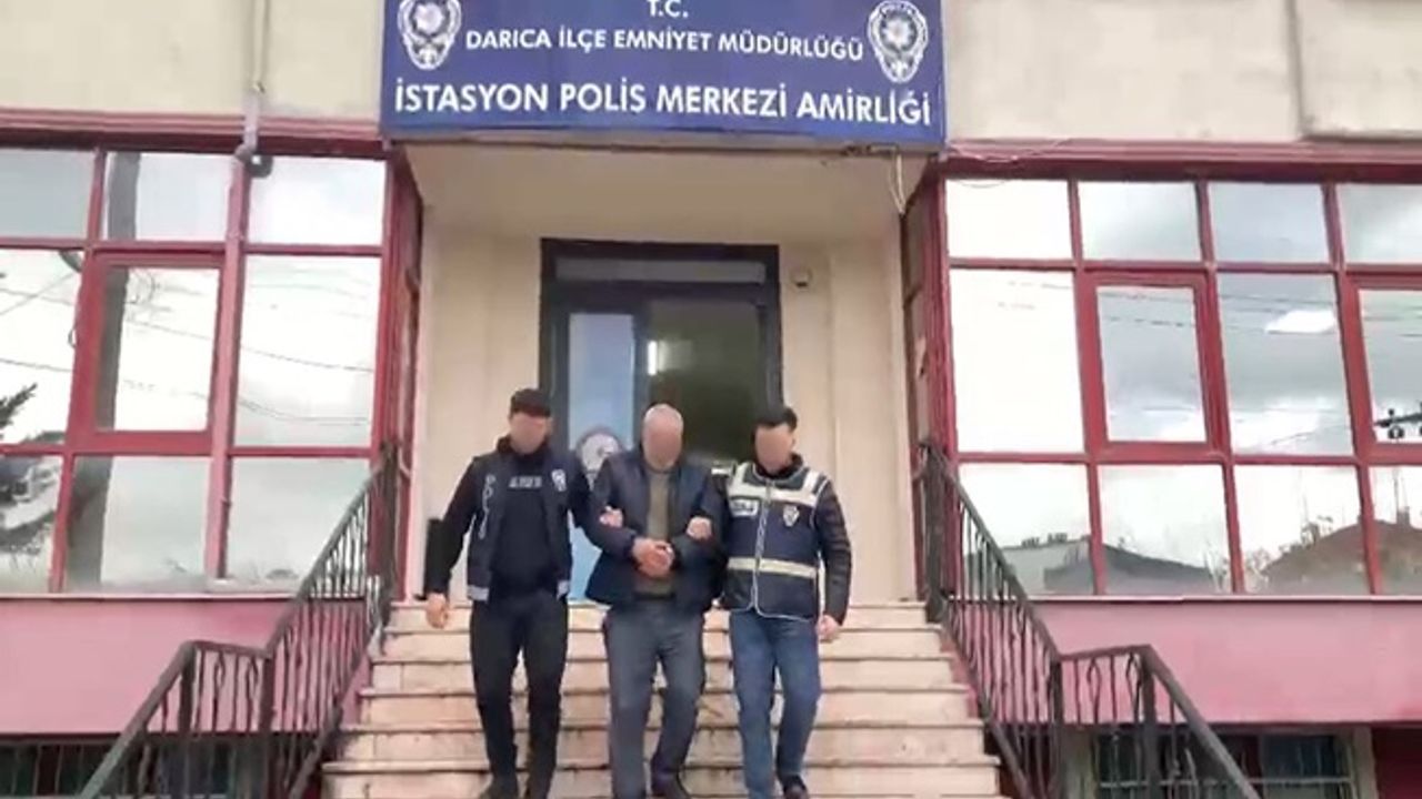 Araç yakmaya çalışırken suç üstü yakalandı