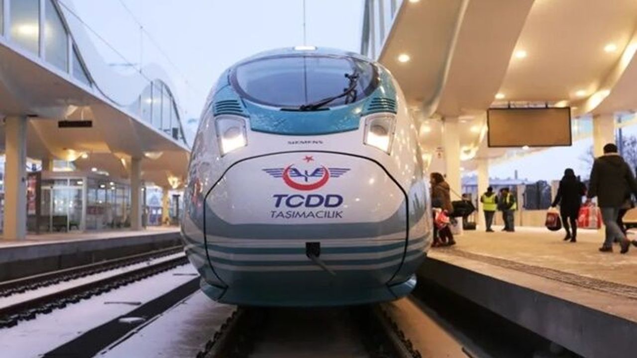 Trenlere bayramda üç günlük ek seferler geliyor!