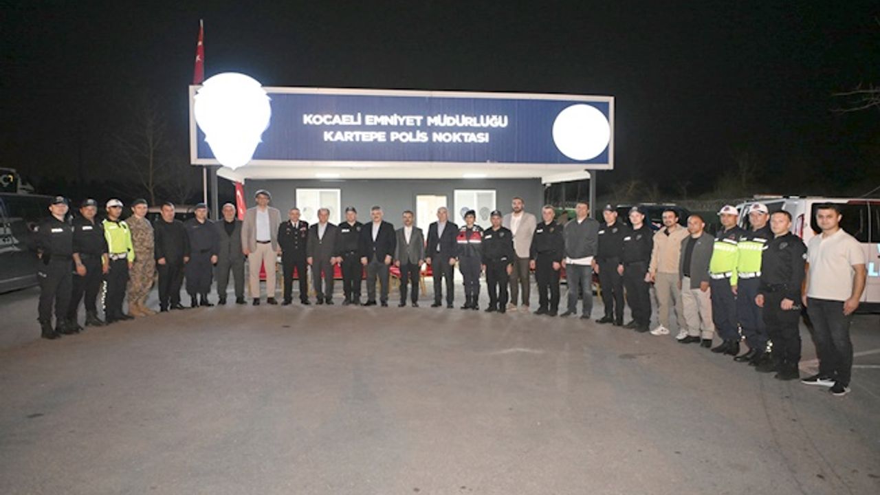 Vali İlhami Aktaş, Kartepe Uygulama Noktasında İftar Yaptı