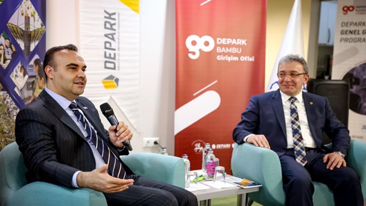 Sanayi ve Teknoloji Bakanı Kacır: “Teknolojinin Kalbi DEÜ’de Atacak”