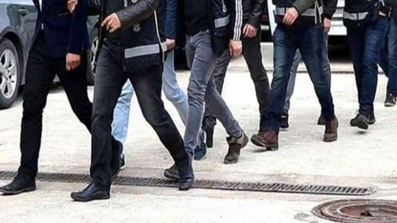 Ankara merkezli FETÖ operasyonu: 33 gözaltı