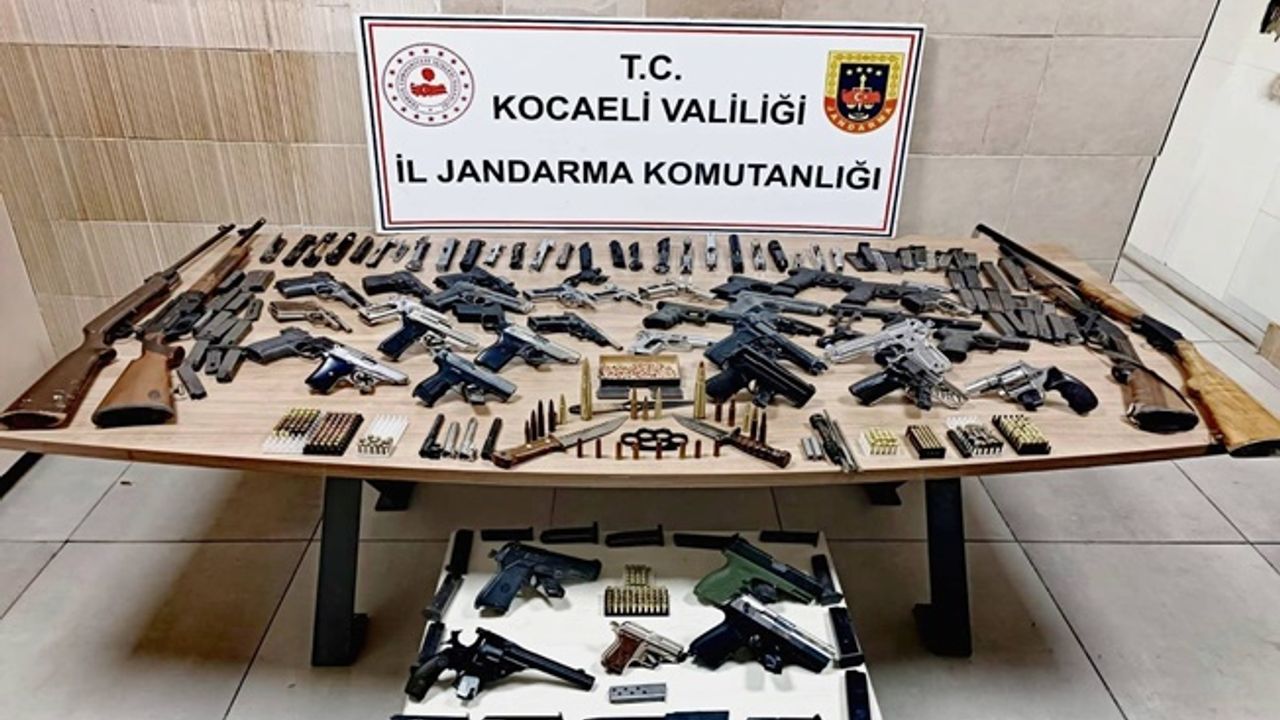 Kocaeli Jandarma'sından silah kaçakçılarına operasyon!