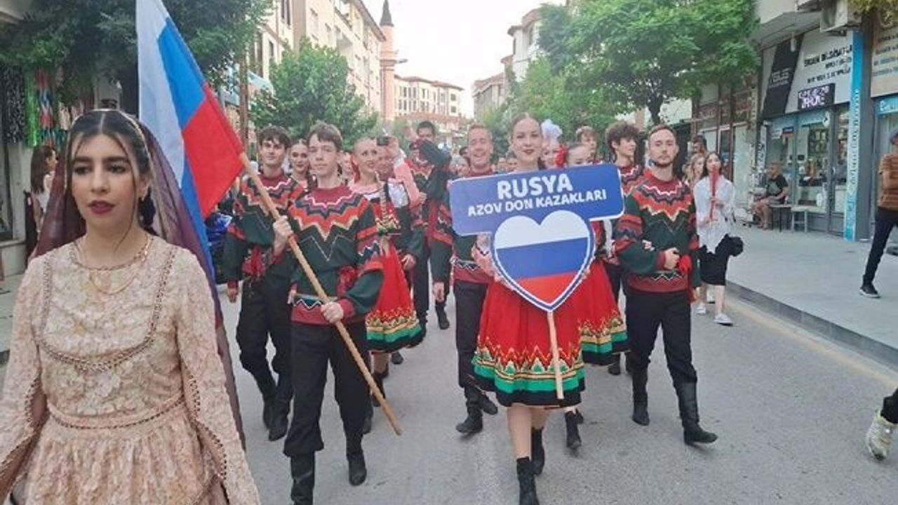 Beypazarı'nda 2. Uluslararası Halk Dansları ve Müzik Festivali başladı