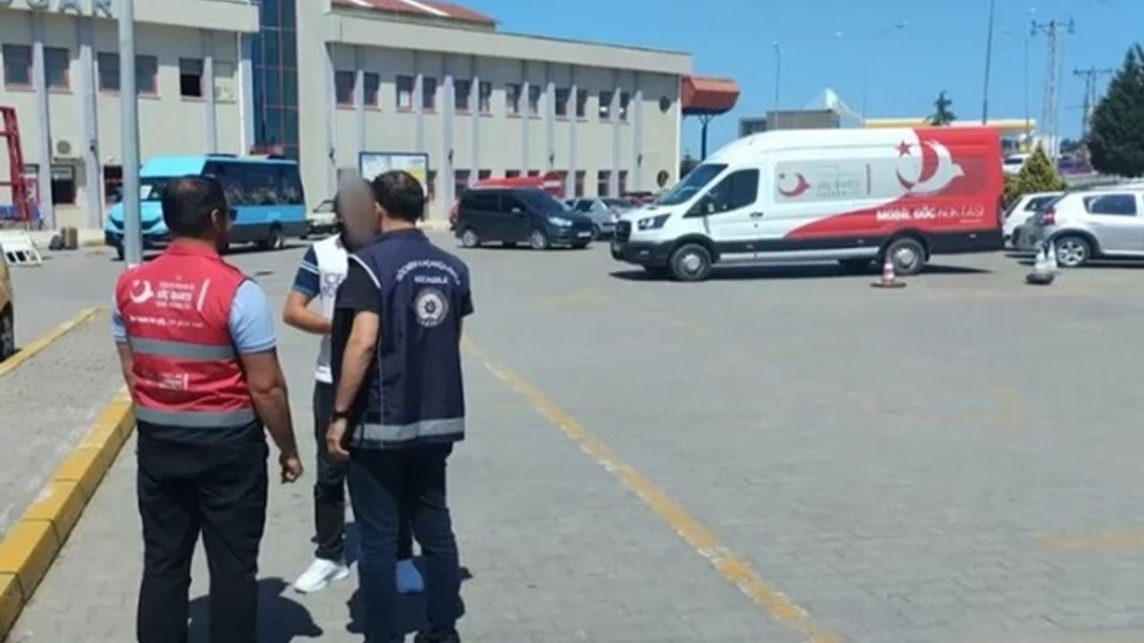 Göçmen kaçakçısı 32 organizatör ile 572 düzensiz göçmen yakalandı