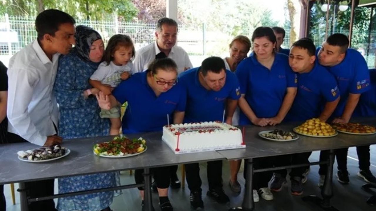 Düzce’de Bulunan Kusursuz Kafe 9 yaşında