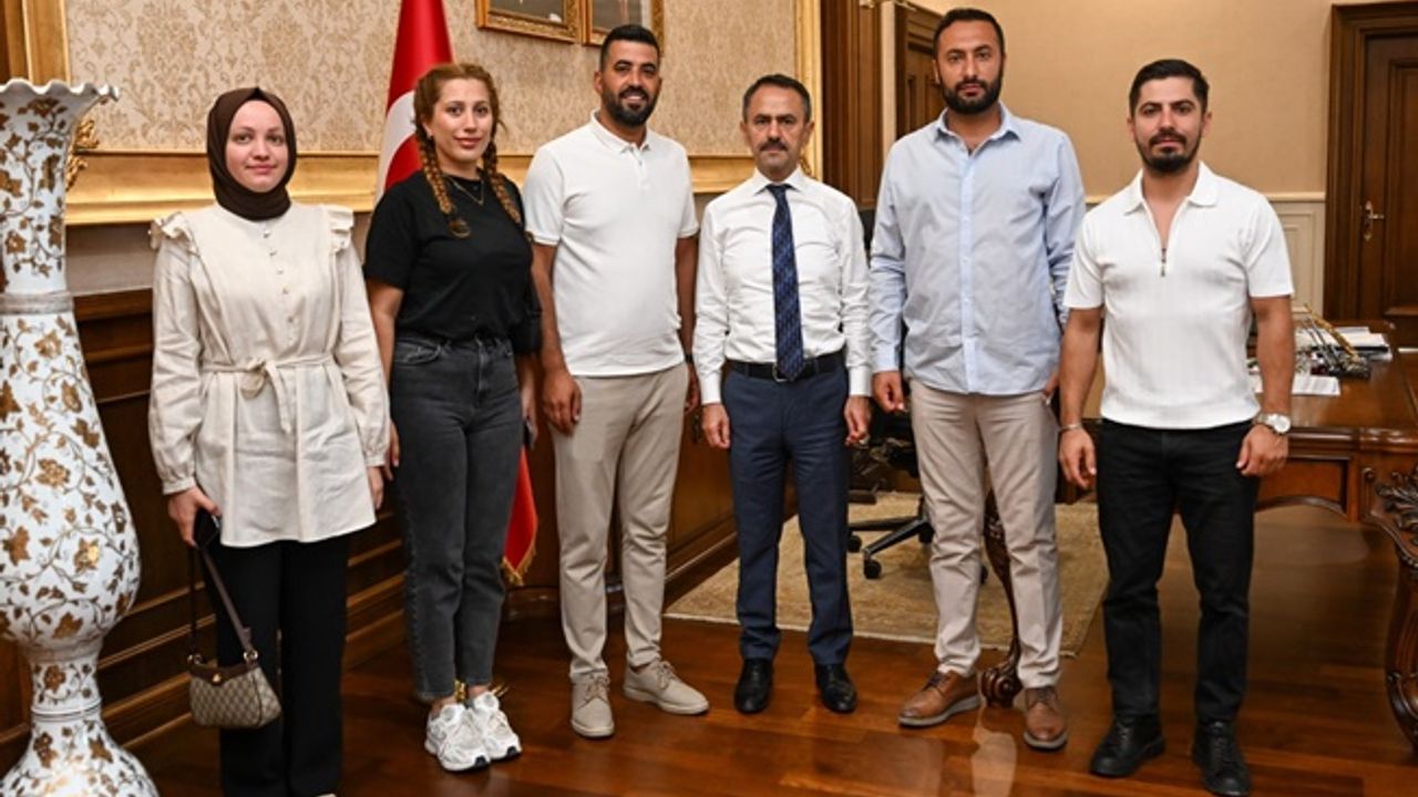 Kocaeli Gençlik Hareketi Derneği Yönetiminden Vali Aktaş’a Ziyaret