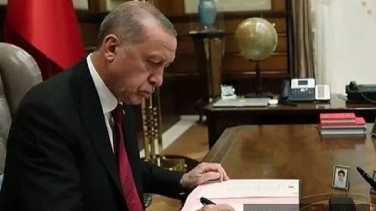 7 üniversiteye yeni fakülte... 3 üniversitede bazı birimler kapatıldı!