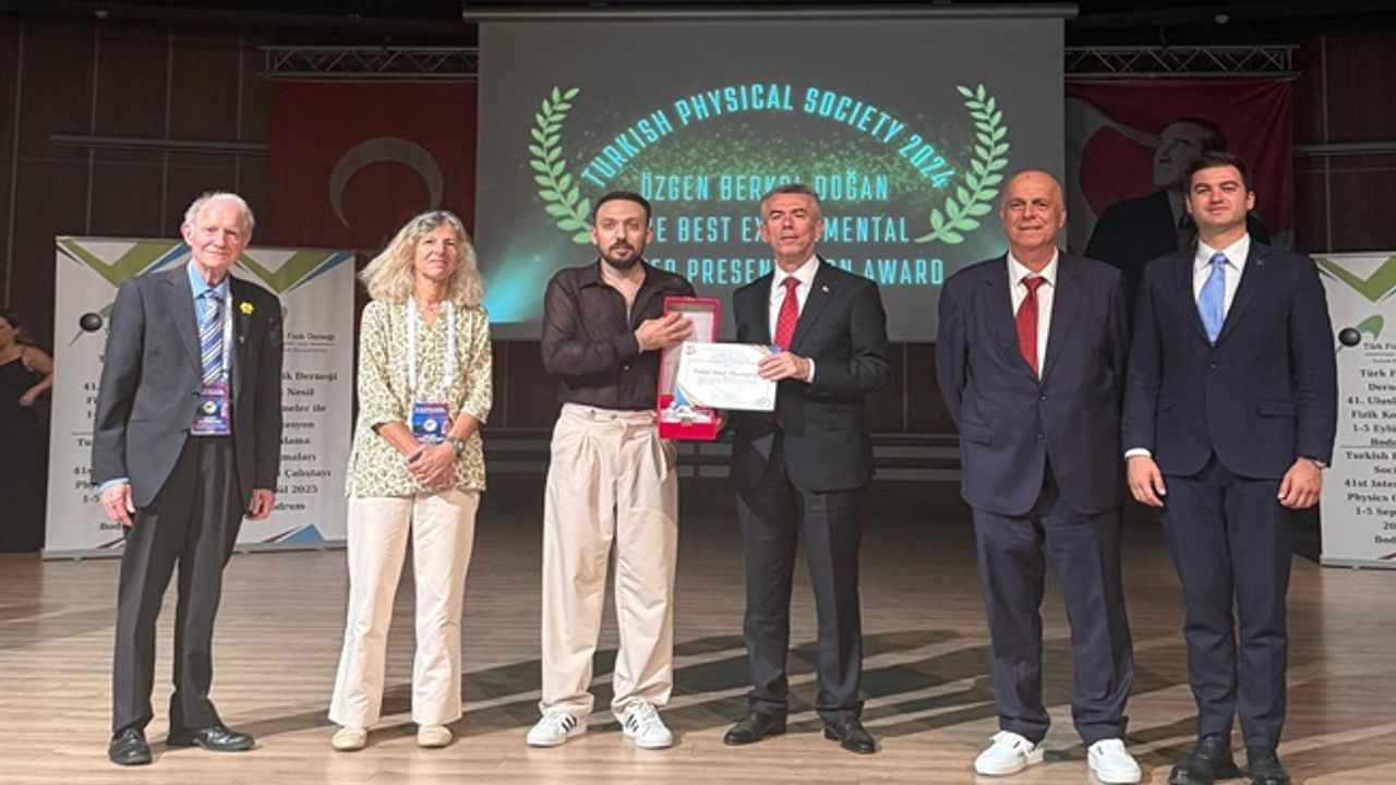 GTÜ Öğrencisine Türk Fizik Derneği’nden Ödül