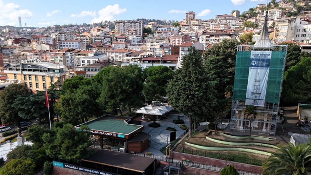 İzmit Saat Kulesi’nde restorasyon çalışmaları tam gaz devam ediyor!