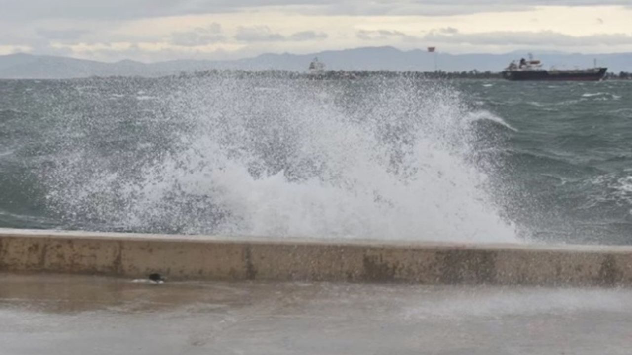 Meteorolojiden Karadeniz, Marmara ve Ege için fırtına uyarısı