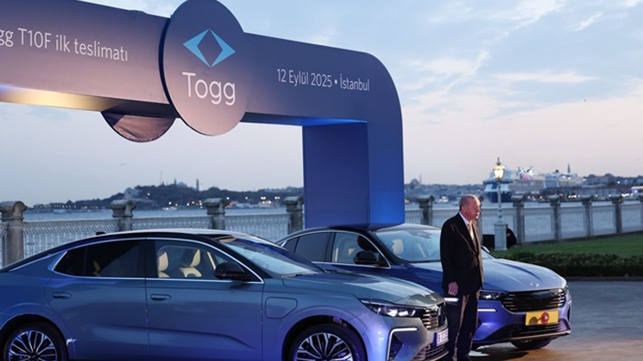 Yeni TOGG  T10F, Cumhurbaşkanı Erdoğan’a Teslim Edildi