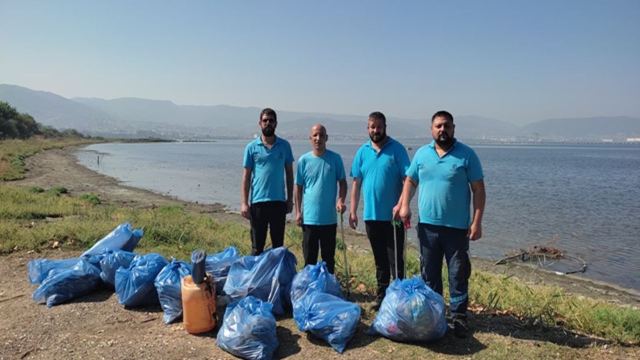 Kocaeli’de sahil temizliği Mavi Takım’dan sorulur