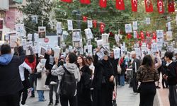 Kocaeli’de gelenek bozulmadı, kitaplar yine ilk ağaçlarda açtı!